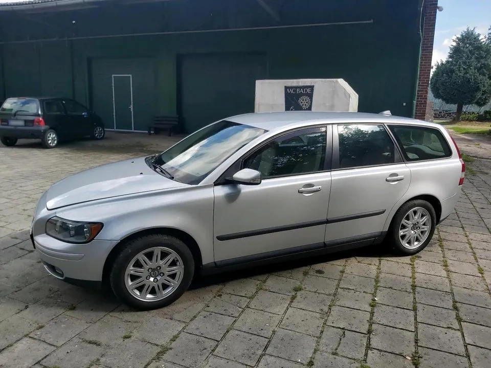 Volvo V50