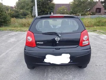 Nissan Pixo