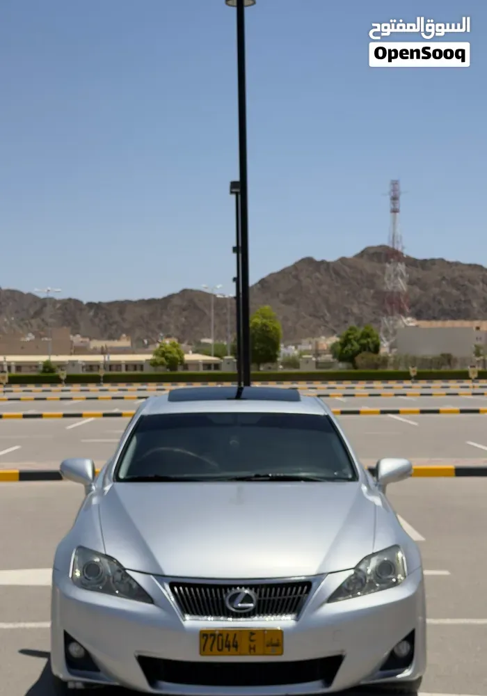 Lexus Is250 2012 photo 2