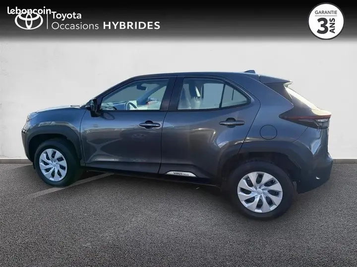 Toyota Yaris Cross 2025 photo 3