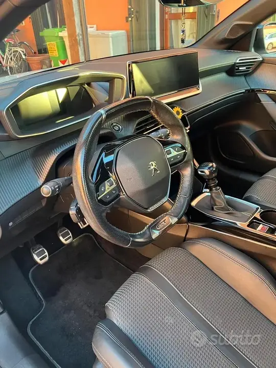 Peugeot 208 2020 photo 5