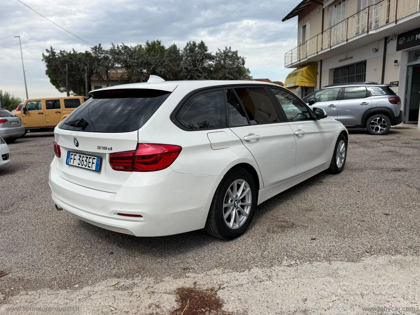 BMW 3 Series 2016 photo 3