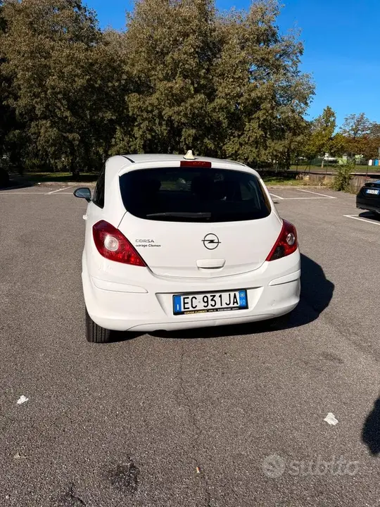 Opel Corsa 2010 photo 3