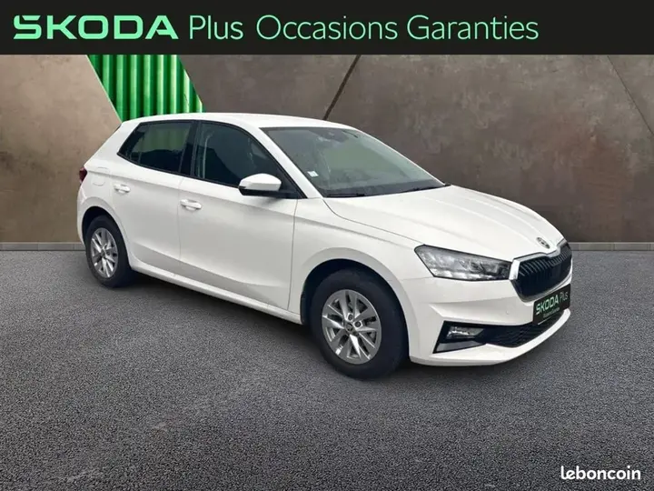 Skoda Fabia 2022 photo 4