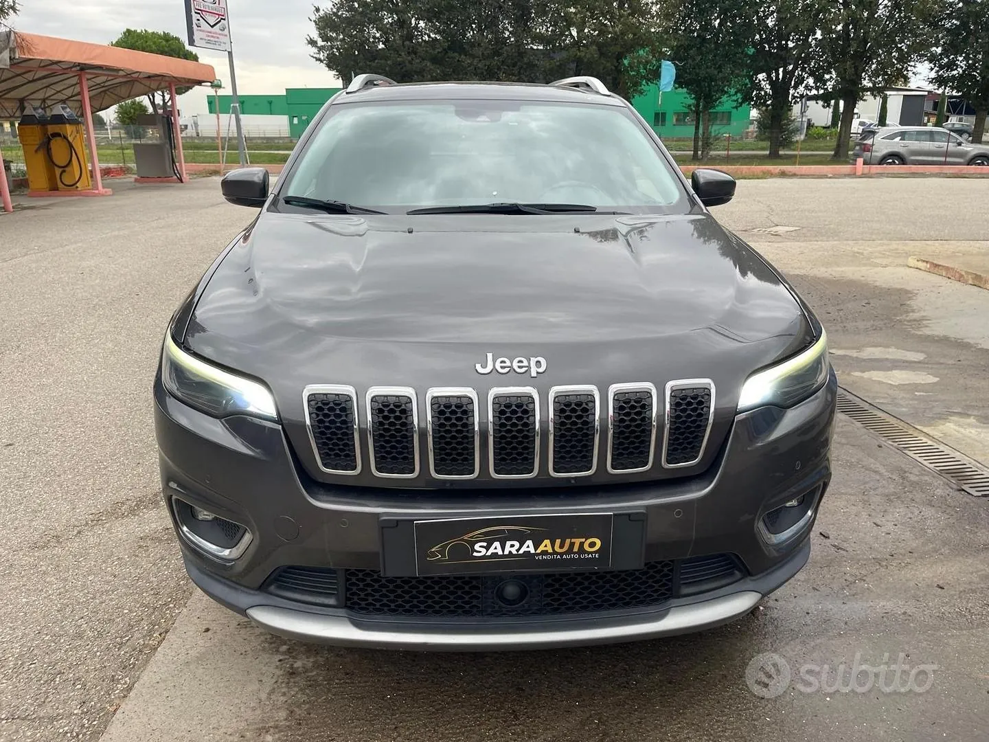 Jeep Cherokee