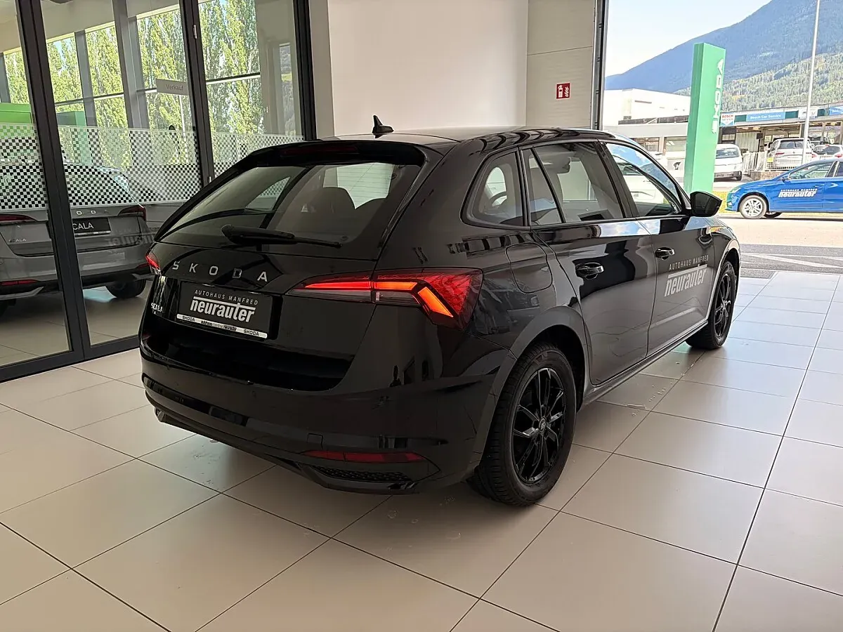 Skoda Scala 2026 photo 2