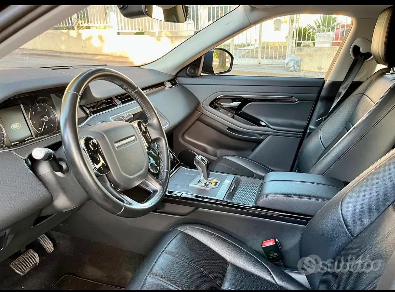 Land Rover Range Rover Evoque 2020 photo 2