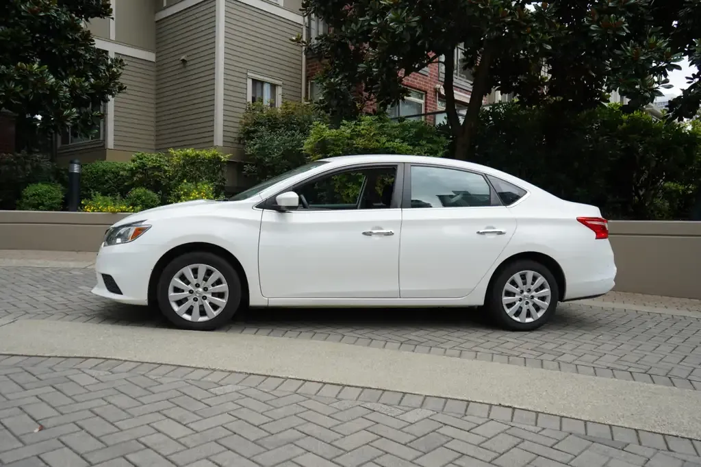 Nissan Sentra 2016 photo 4