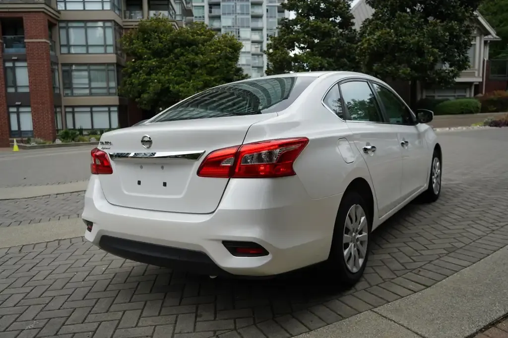 Nissan Sentra 2016 photo 5