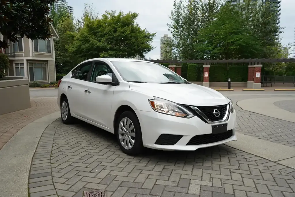 Nissan Sentra 2016 photo 2