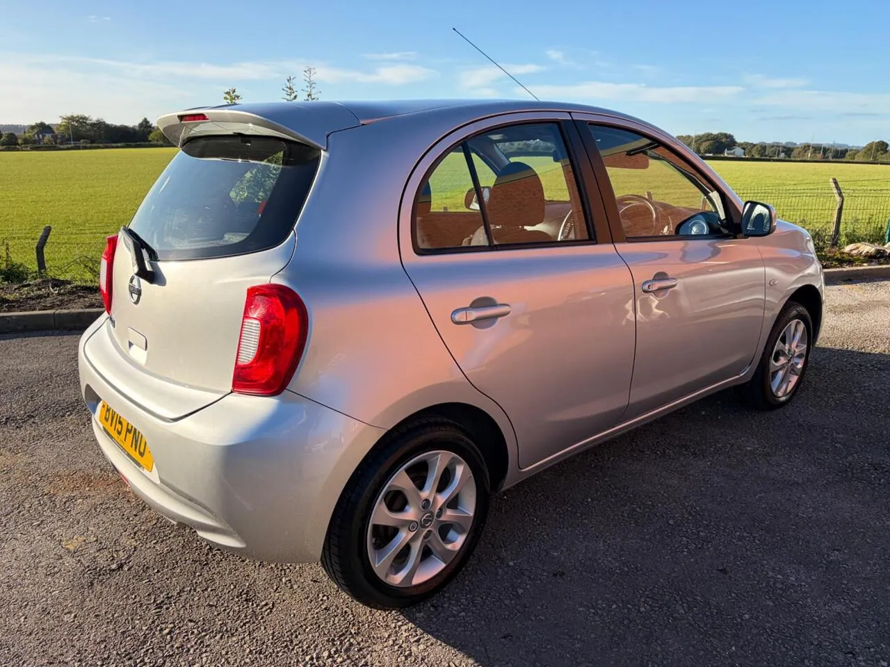 Nissan Micra 2015 photo 4