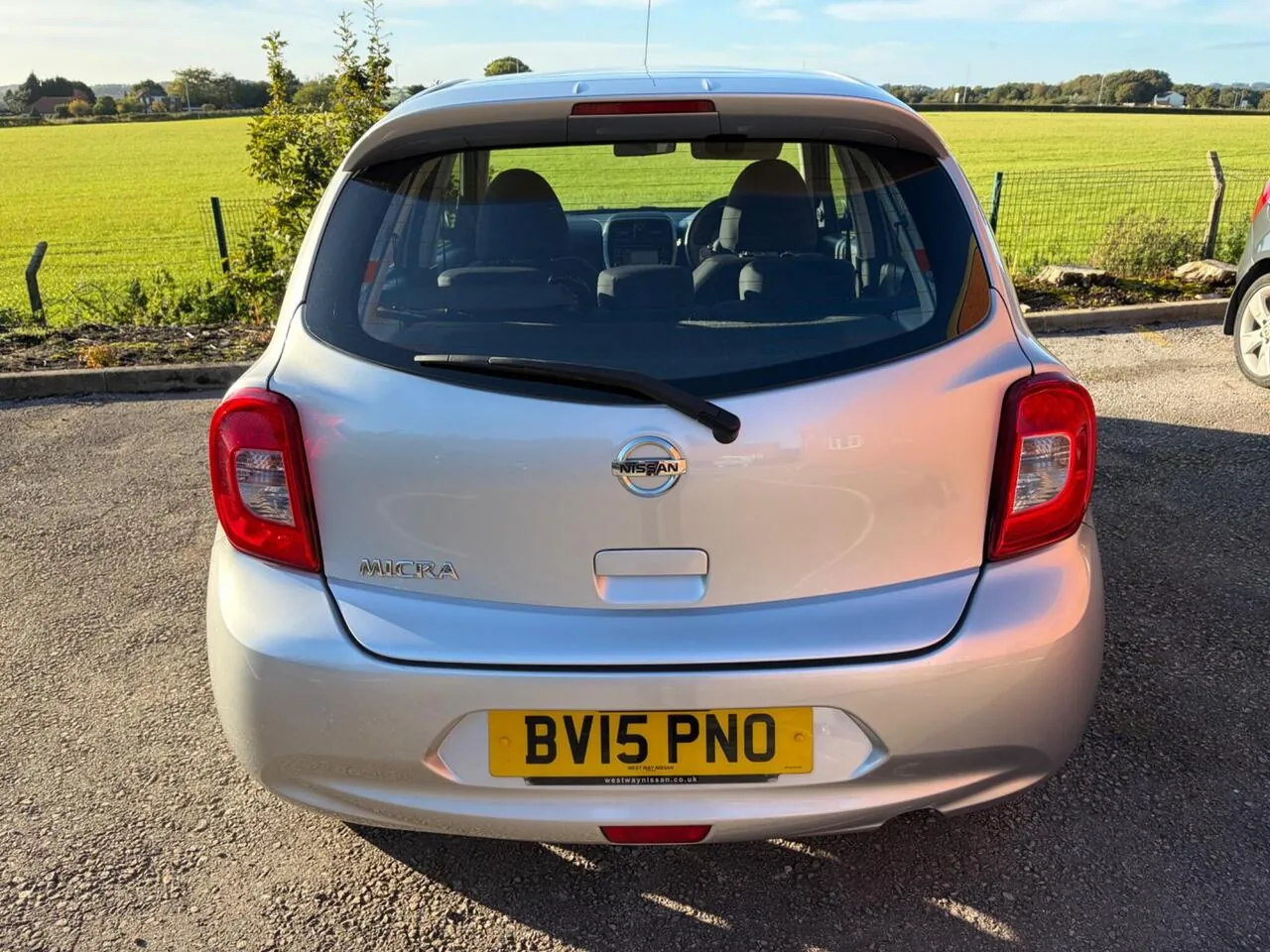 Nissan Micra 2015 photo 5