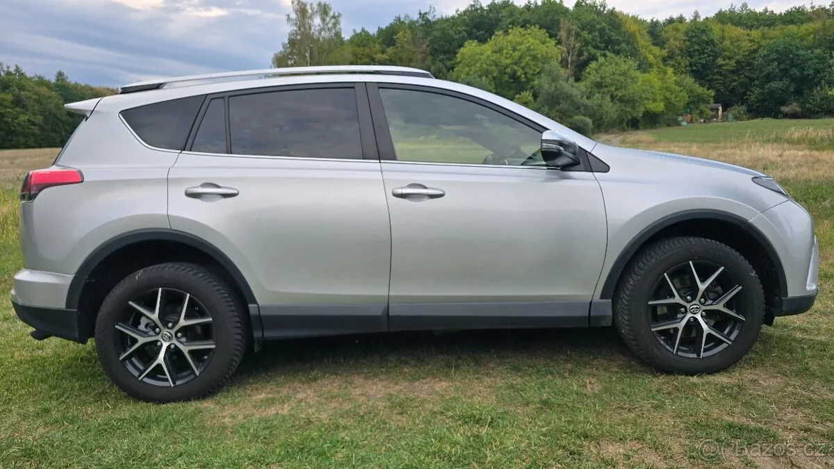 Toyota Rav4 2016 photo 5