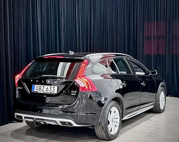 Volvo V60 Cross Country 2016 photo 5