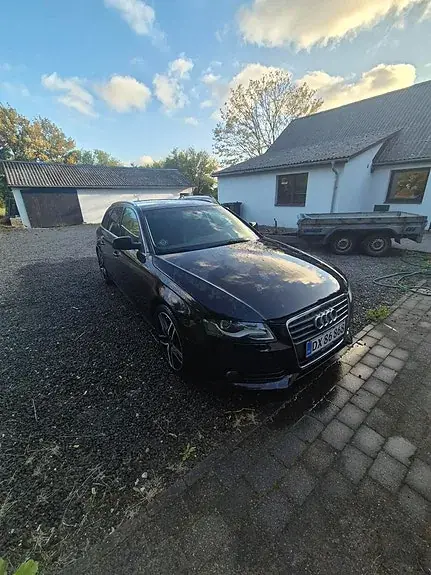Audi A4 2010 photo 5