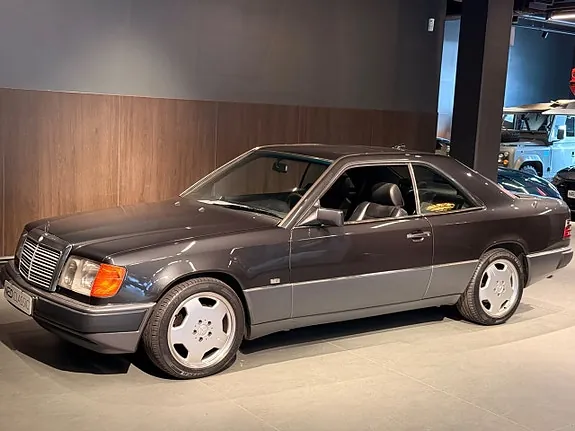 Mercedes-Benz 300 Ce-24 1990 photo 2
