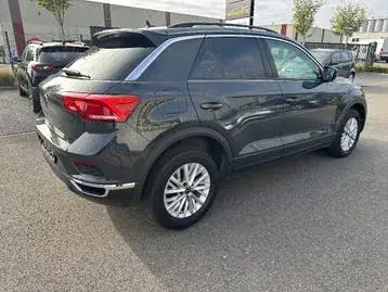 Volkswagen T-Roc 2021 photo 2