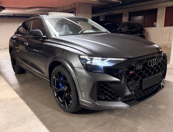 Audi Rsq8