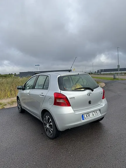 Toyota Yaris 2006 photo 4
