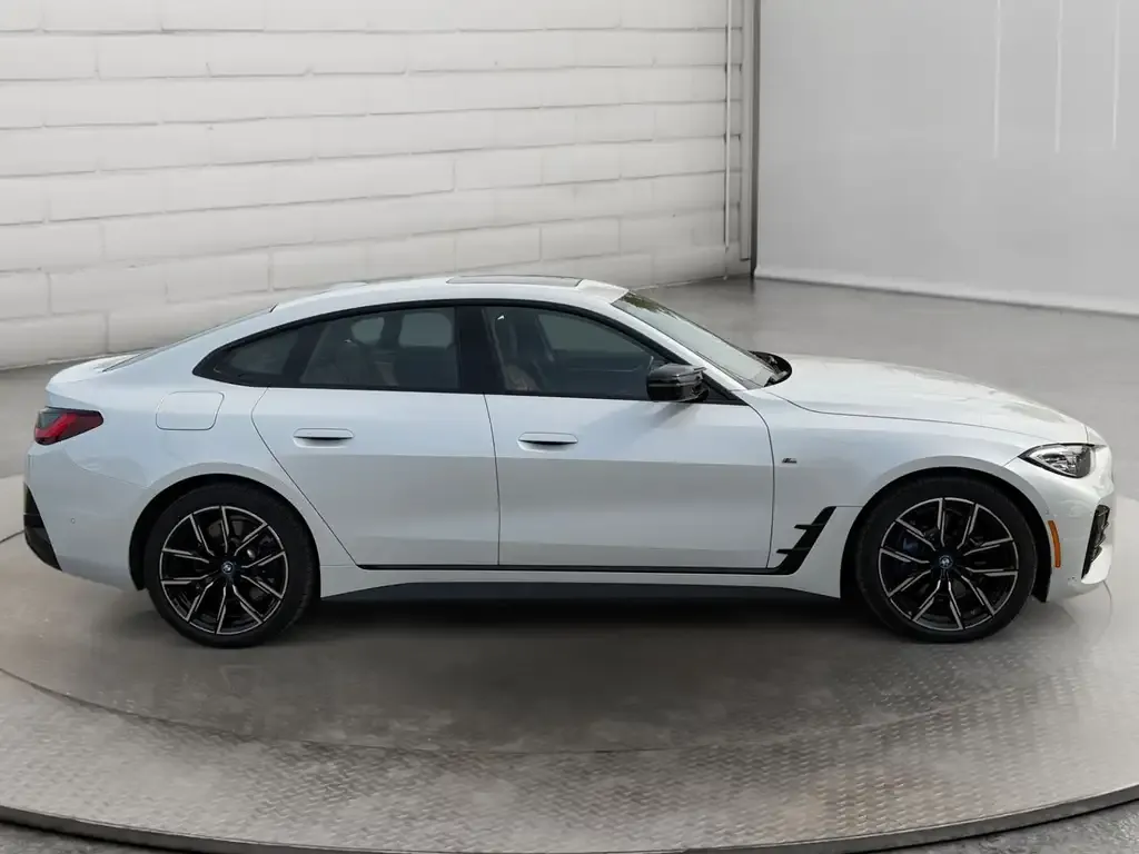 BMW I4 2024 photo 4