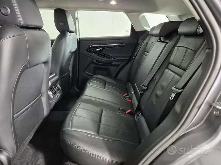 Land Rover Range Rover Evoque 2022 photo 5
