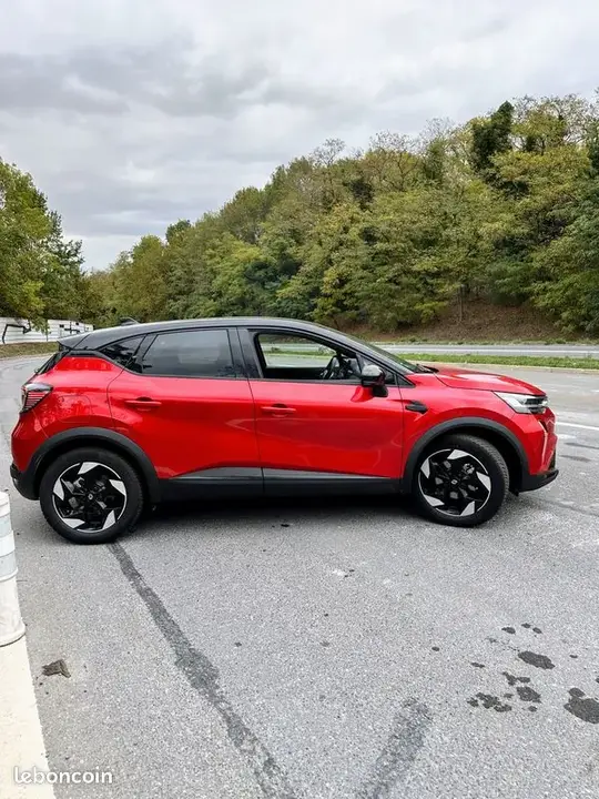 Renault Captur 2026 photo 2