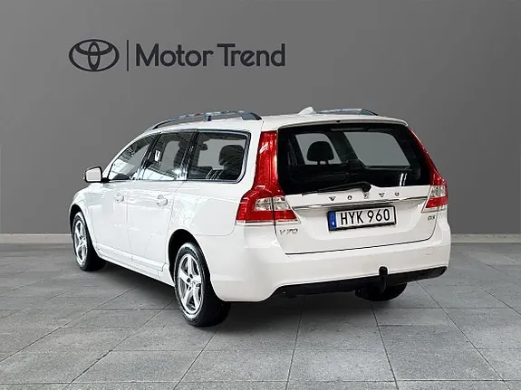 Volvo V70 2016 photo 2