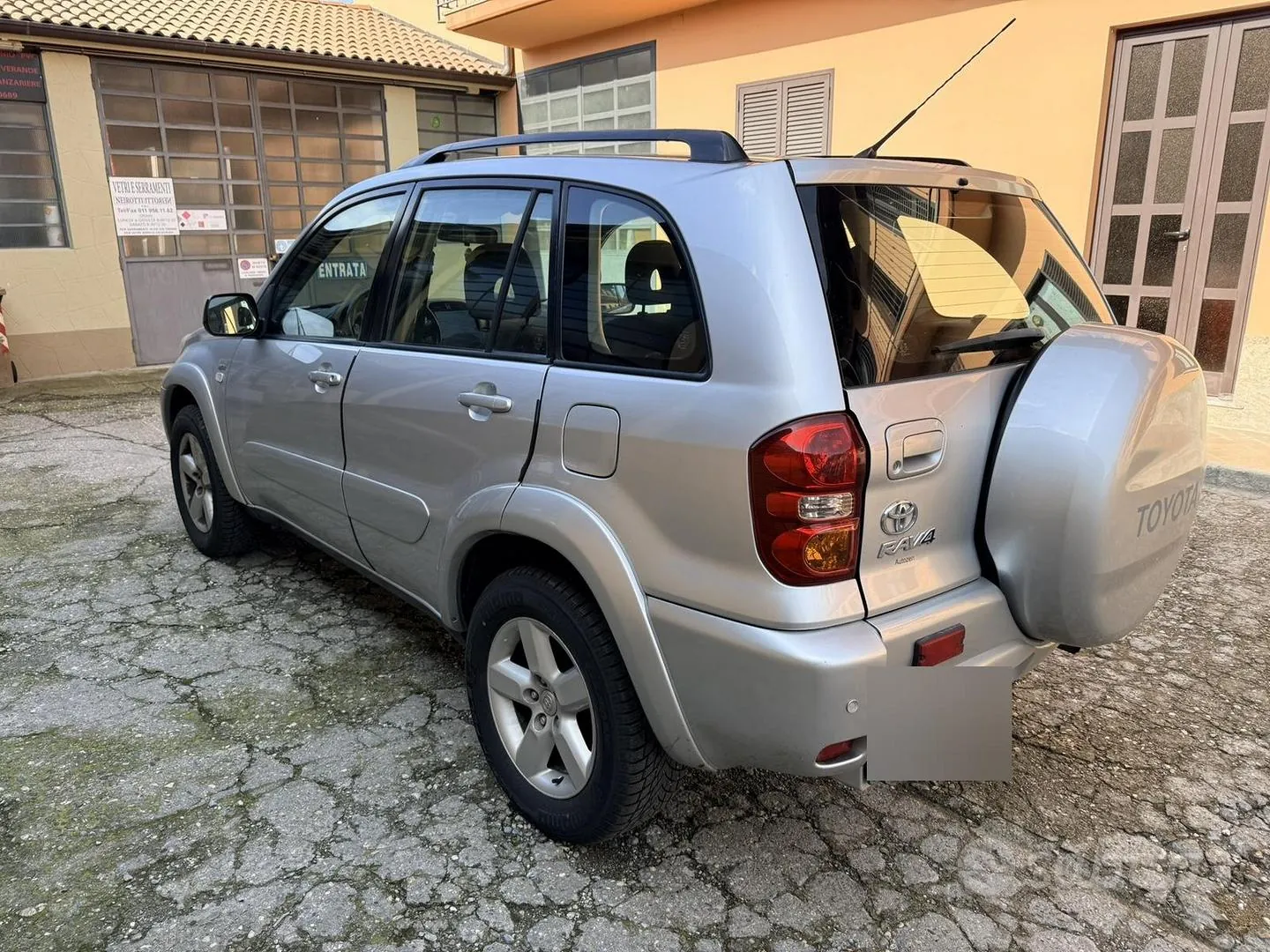 Toyota Rav4 2004 photo 2