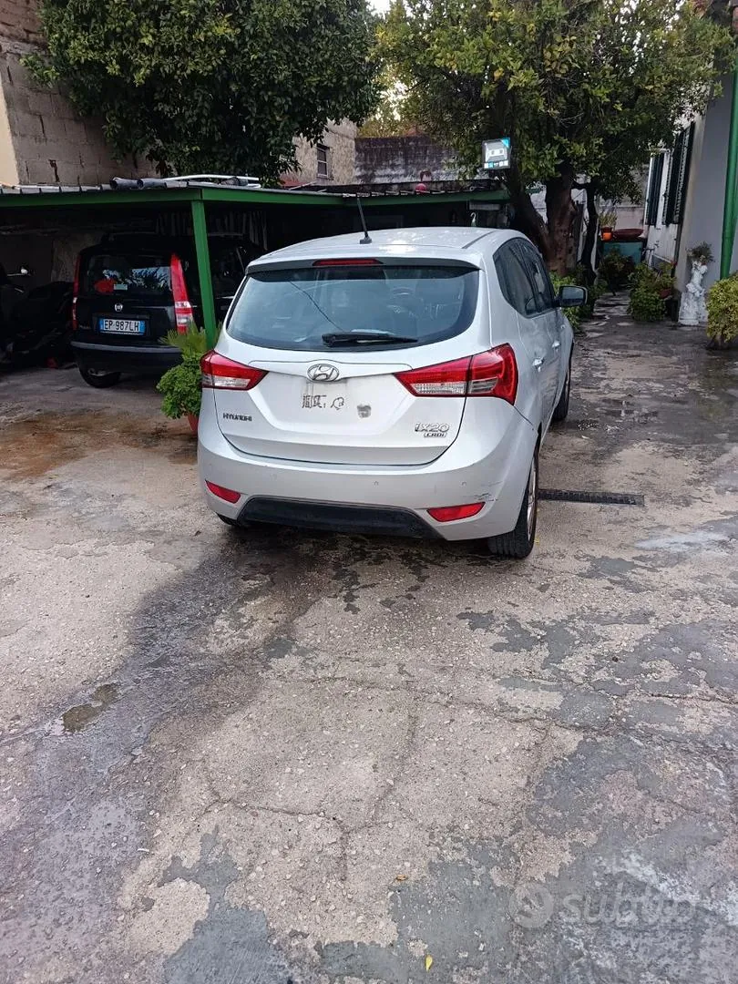 Hyundai I20 2013 photo 3