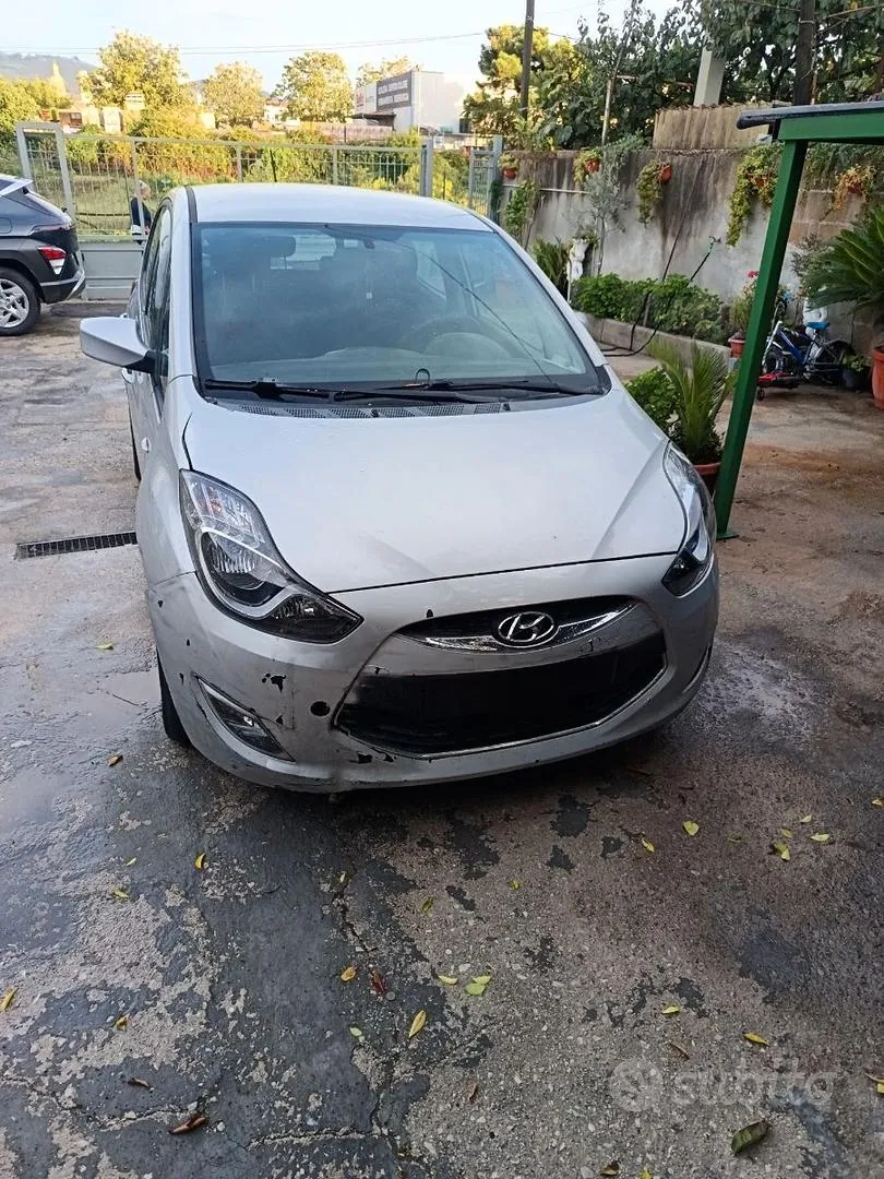 Hyundai I20 2013 photo 2