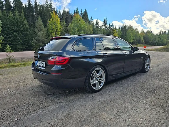 BMW 520D 2011 photo 3