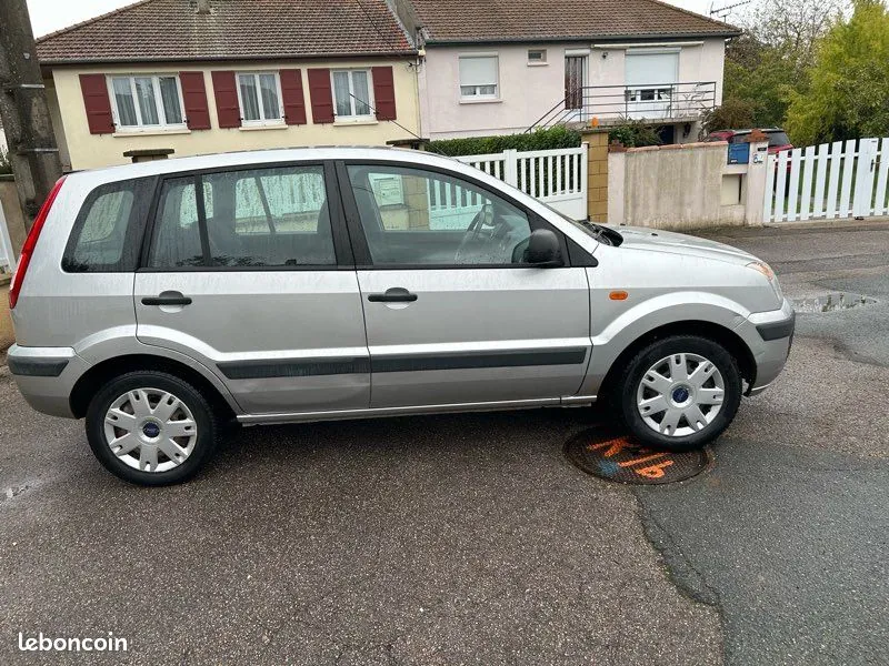 Ford Fusion 2011 photo 2