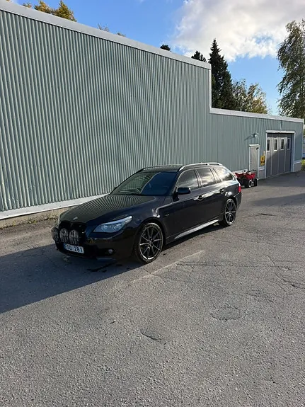 BMW 530D 2009 photo 2