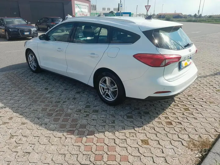 Ford Focus 2021 photo 4