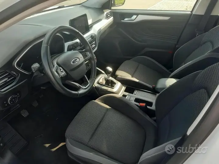 Ford Focus 2021 photo 5