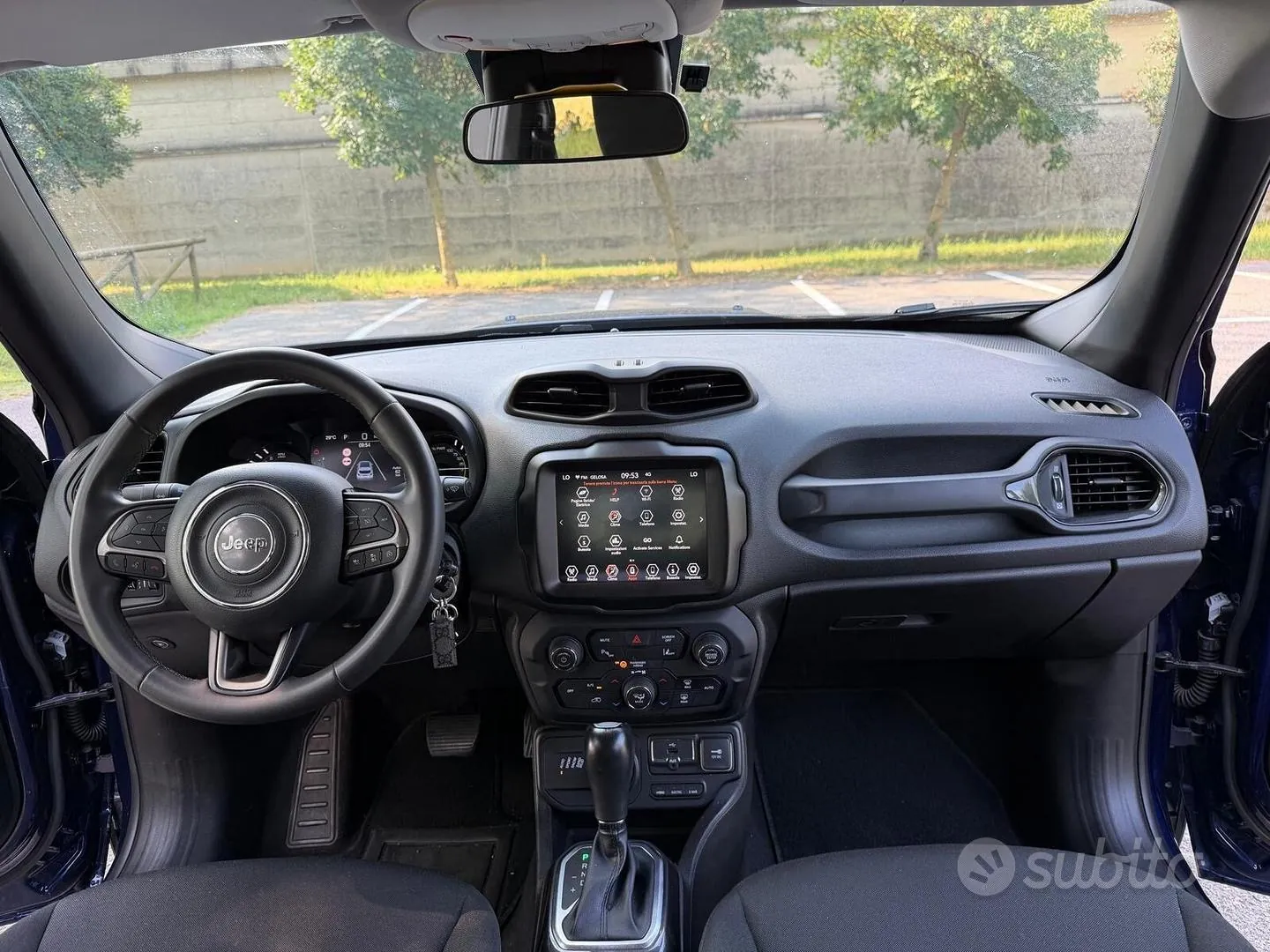 Jeep Renegade 2021 photo 2