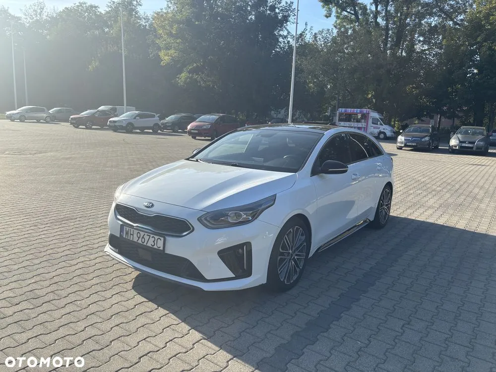 Kia Proceed