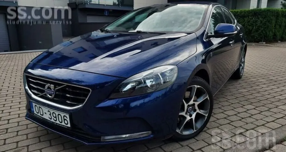 Volvo V40