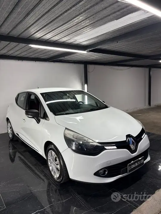 Renault Clio 2014 photo 2