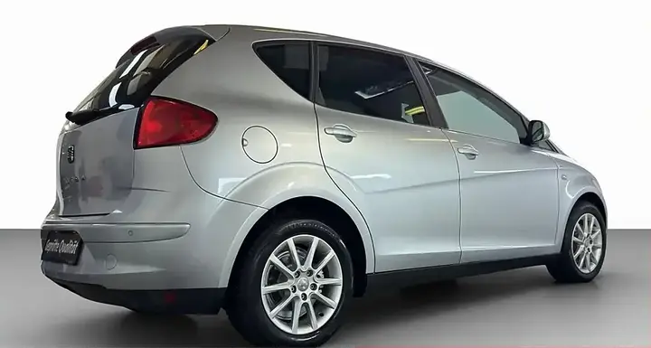 Seat Altea 2011 photo 2