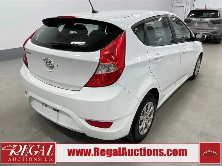 Hyundai Accent 2014 photo 3