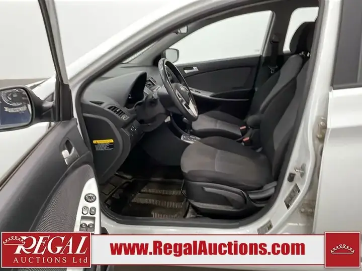 Hyundai Accent 2014 photo 5