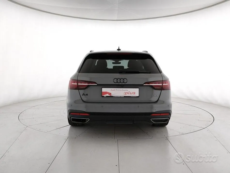 Audi A4 2022 photo 5