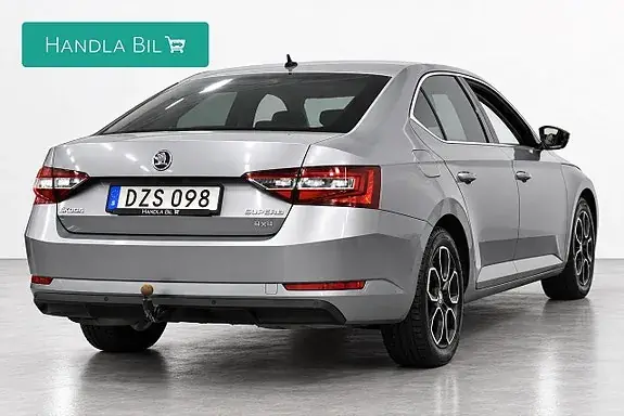 Skoda Superb 2017 photo 5