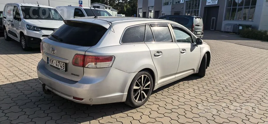 Toyota Avensis 2010 photo 4