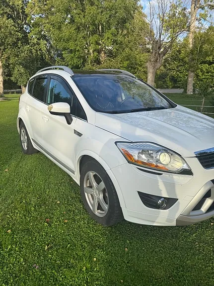 Ford Kuga 2010 photo 2