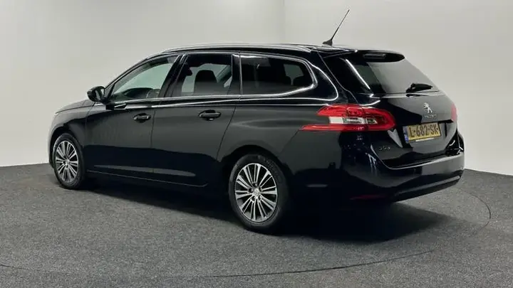 Peugeot 308 Sw 2021 photo 4