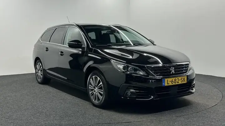 Peugeot 308 Sw 2021 photo 3