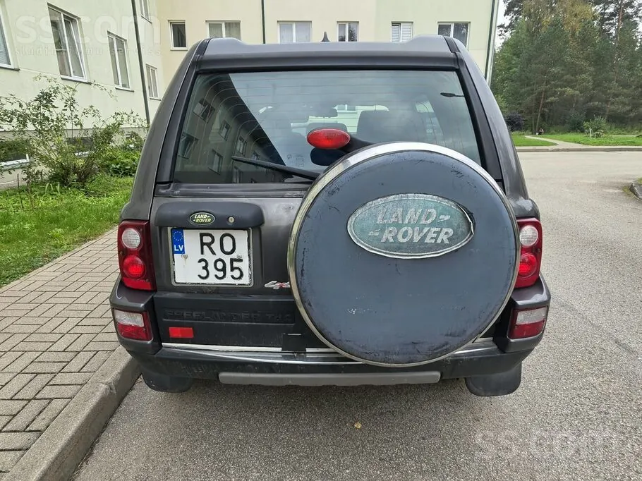 Land Rover Freelander 2004 photo 4