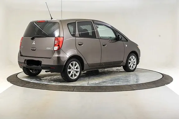 Mitsubishi Colt 2013 photo 5
